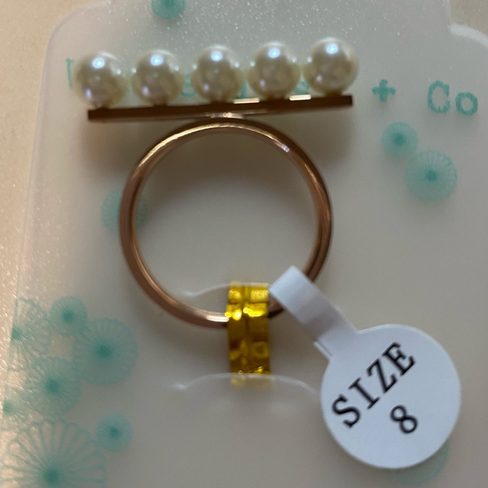 NWT Wanderlust&Co. fashion jewelry ring in rose gold tone.